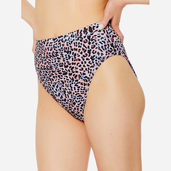 Jessica Simpson | Leopard High Waisted Bikini Bottoms | Size: Small |NWOT| 👙♥️ - Picture 2 of 8